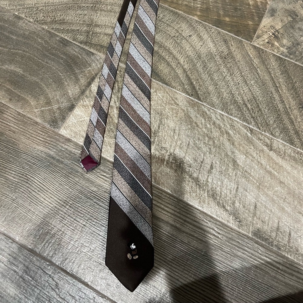 Vintage Mickey Mouse Brown Neck Tie by Cervantes Walt Disney 100% Polyester.